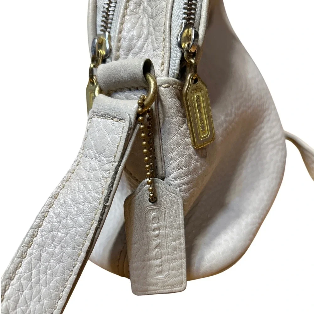 Coach compact companion